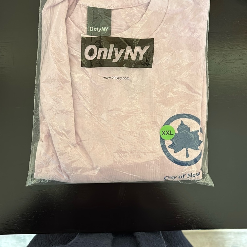 Only NY Short Sleeve Tee with NYC Parks Nature Motif - New with Tags in Bag